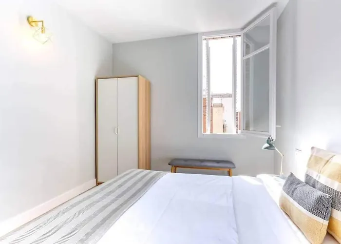 Bright 2bdr In Trendy Gracia Apartment