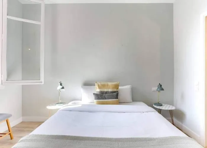 Apartment Bright 2bdr In Trendy Gracia